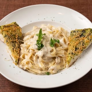 Fettuccine Alfredo