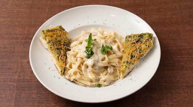 Fettuccine Alfredo.